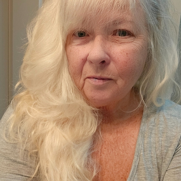 Meet your Posher, Wini - Picture 3 of 3